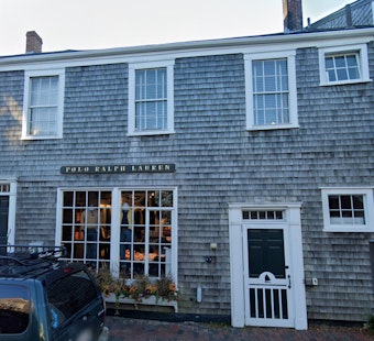 Nantucket Main Street Reopens After Bomb Threat at Ralph Lauren Store as Police Investigate