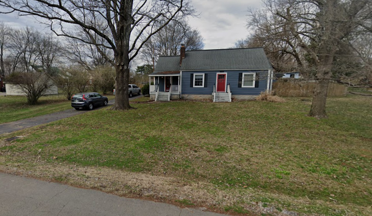 Nashville Firefighter Sustains Minor Burns Fighting Early Morning Donelson Blaze
