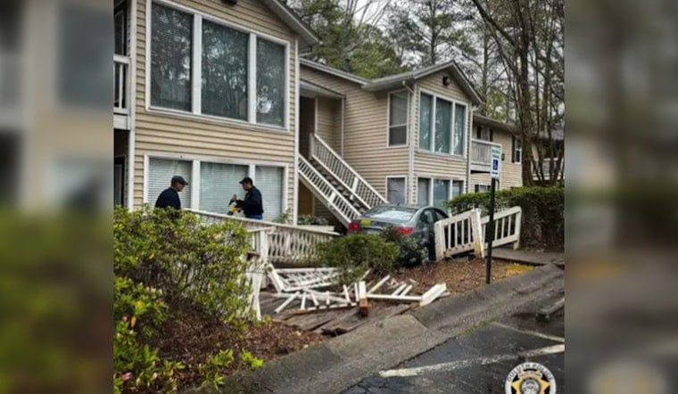 No Injuries as Car Smashes into Duluth Apartment Complex, Driver’s Fate Unclear