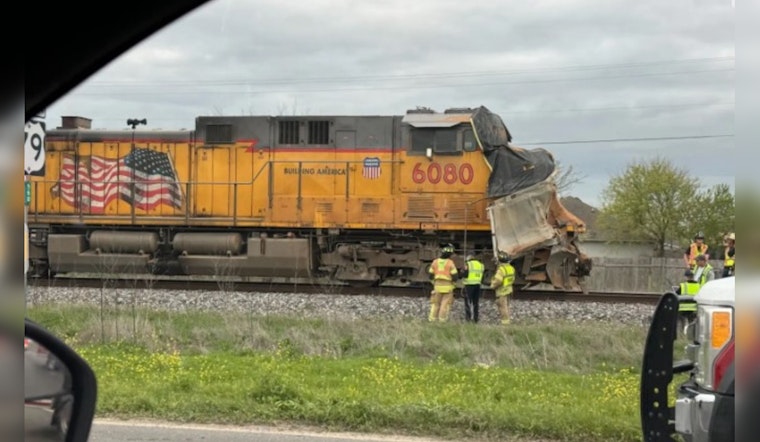 No Injuries as Train Collides with 18-Wheeler in Hutto, Texas, Minimal Traffic Disruption Reported