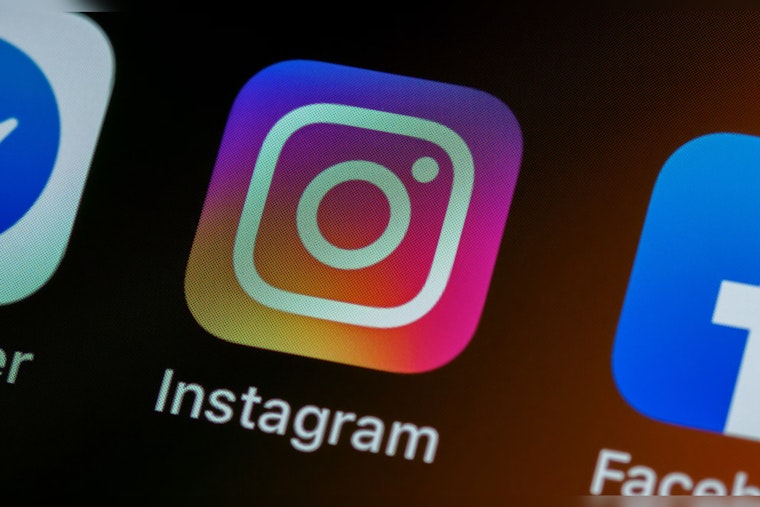 Not-So-Social Tuesday: Facebook & Instagram Outages Unsettle Users, Hassle Polls on America's Super Tuesday