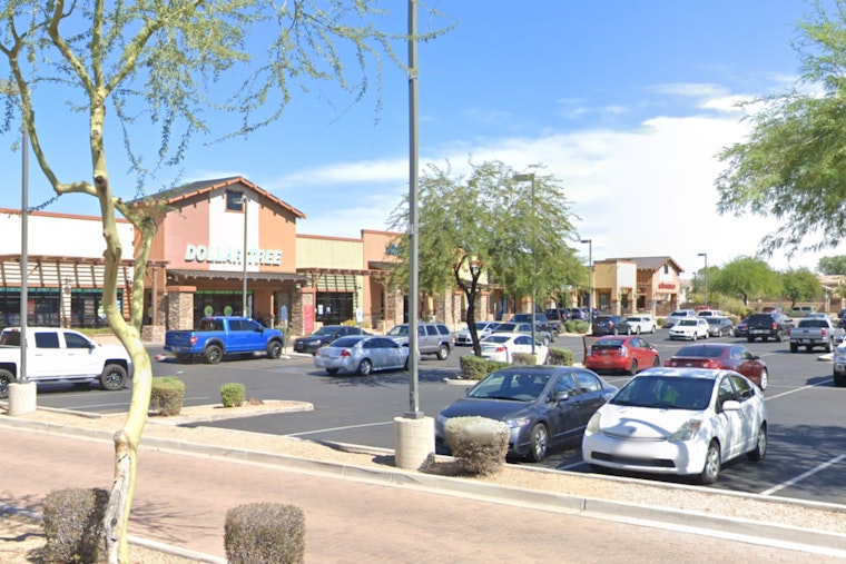 Off-Duty Phoenix Officer Wounded in Shooting During Armed Robbery Attempt, Suspects at Large