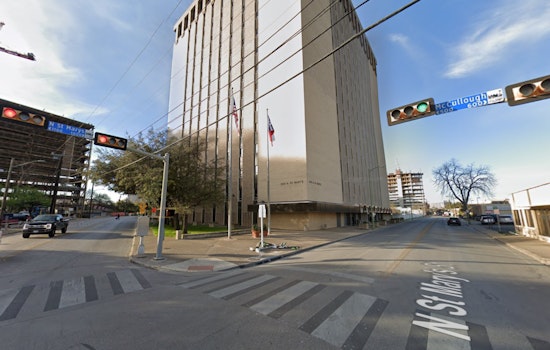 Off-Duty San Antonio Officer in Good Condition After Bike Collision with SUV Downtown