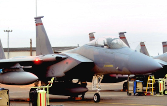 Oregon Air National Guard's 142nd Wing Embarks on Essential Night Training in Portland