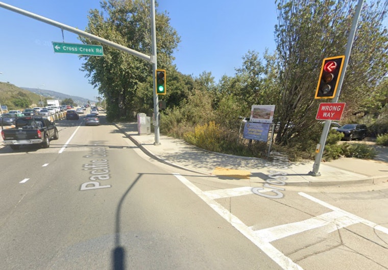 Pedestrian Fatally Struck by Big Rig on PCH in Malibu, Causes Major Traffic Disruption