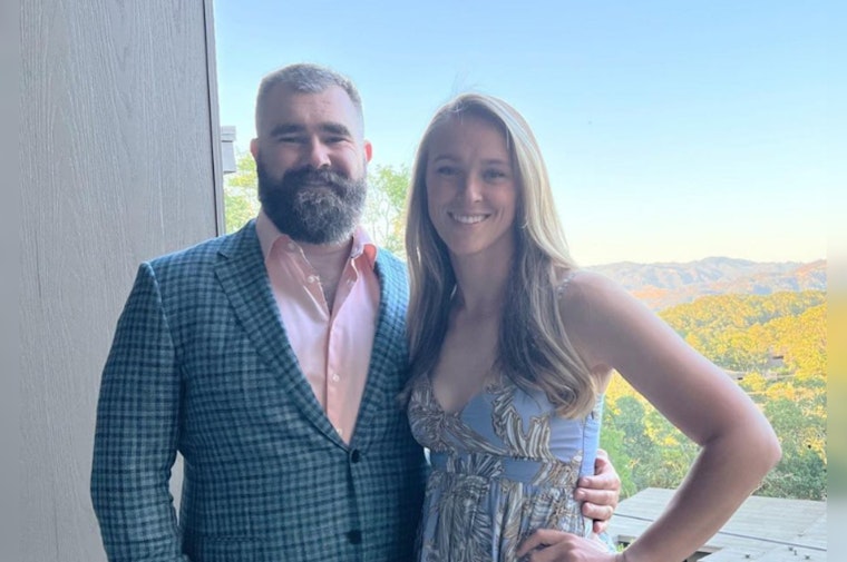 Philadelphia Embraces Emotional Farewell as Eagles Icon Jason Kelce Announces Retirement
