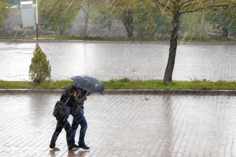 Phoenix Braces for Weekend Showers and Thunderstorms Before Sunny Skies Return