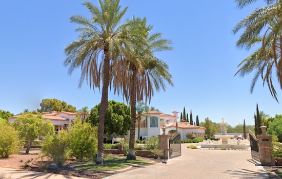 Phoenix's Paradise Valley, Scottsdale See Surge in Multi-Million Dollar Luxury Home Listings