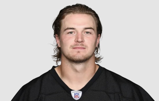 Pickett Lands in Philly Nest, Eagles Score New QB and 2024 Pick in Steeler Swap