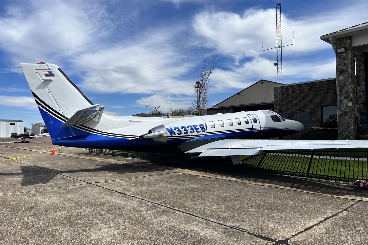 Plane Veers into Fence at Tullahoma Regional Airport in Tennessee