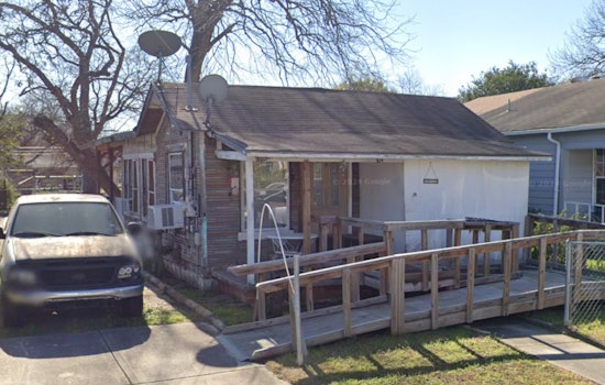 Quick Response by San Antonio Fire Department Quells Blaze at Abandoned Home on Hawthorne Street