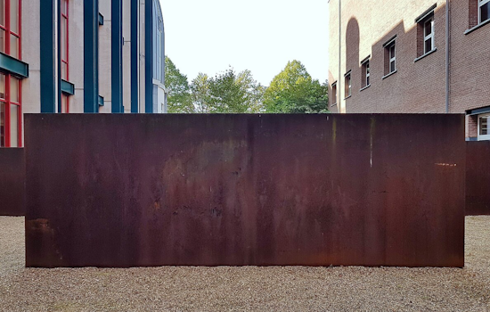 Renowned Sculptor Richard Serra, San Francisco's 'Poet of Iron,' Dies at 85