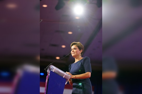 Republican Senate Candidate Kari Lake Under Scrutiny for Association with Far-Right Figures, Courtship of D.C. Lobbyists