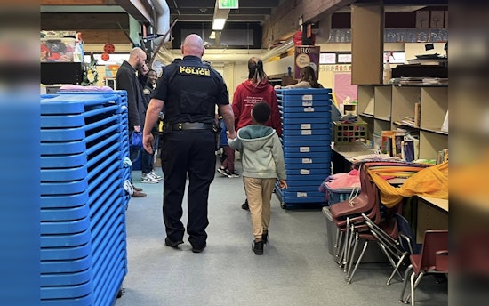Saint Paul Police Connect with Kids at Bruce Vento Elementary in Story Time Initiative
