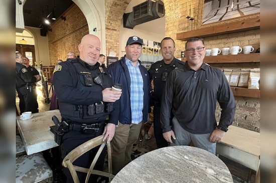 Saint Paul Police Warm Up Relations with 'Coffee with a Cop' Event at Nina's