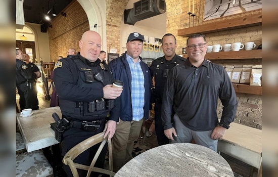 Saint Paul Police Warm Up Relations with 'Coffee with a Cop' Event at Nina's