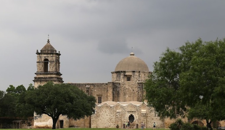 San Antonio Faces Week of Mixed Weather: Showers, Sunshine, and Rising Temperatures Expected