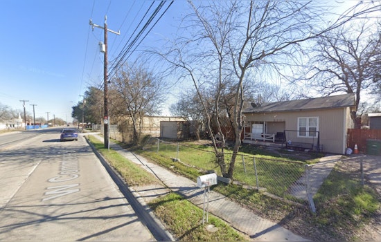 San Antonio Firefighter Injured Battling West Commerce Street Blaze, Investigation Underway