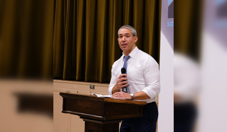 San Antonio Mayor Nirenberg Seeks Plan B as Migrant Resource Center Funding Wanes Amid Political Deadlock