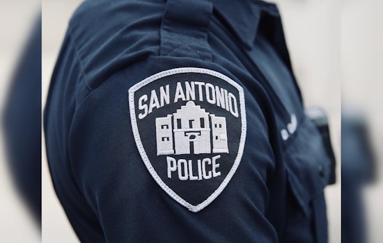San Antonio Police Fatally Shoot Man Armed with Weapon during Arrest on Aggravated Robbery Warrants
