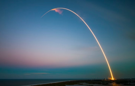 San Antonio Skies Alight with Suspected SpaceX Rocket, City Buzzes Over Cosmic Display