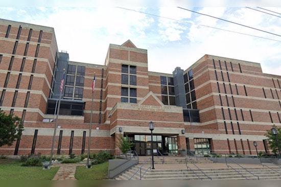 San Antonio Woman Charged with Aggravated Robbery After Mail Theft Escalates to Hit-and-Run