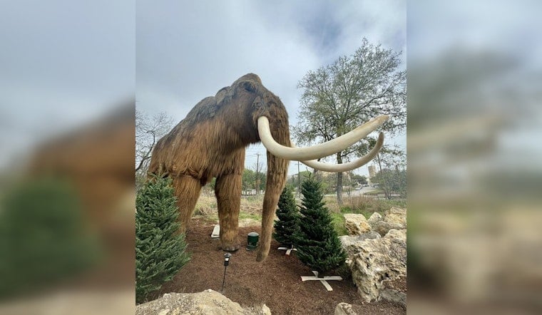 San Antonio Zoo Unveils "Giants of the Ice Age" Exhibit with Prehistoric Creatures