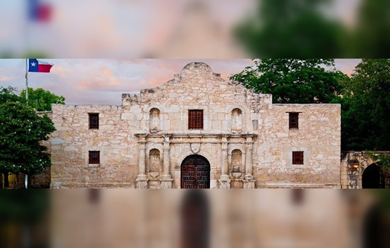 San Antonio's Dawn at the Alamo, A Solemn Tribute to Texas Heroes and Cultural Unity