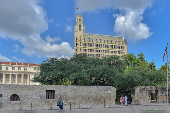 San Antonio's Weather Wavers, From Clouds to Showers with a Glimpse of Sunshine Ahead