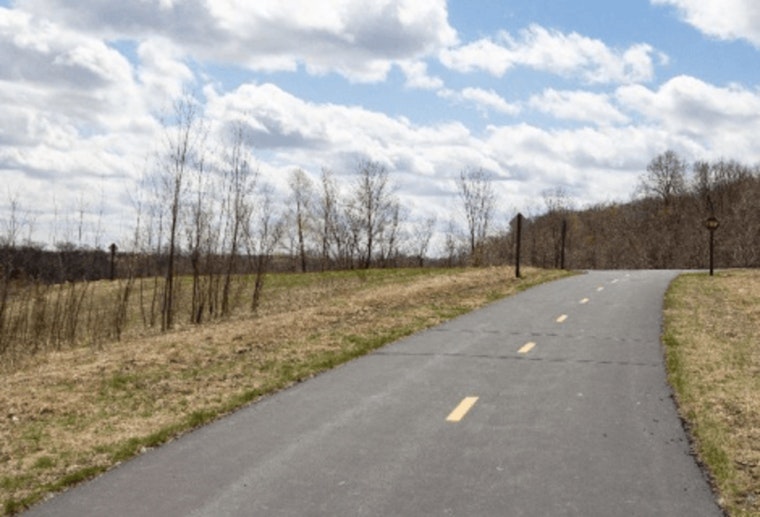 Scott County Parks Department Hosts Series of Spring Morning Hikes with Outdoor Experts