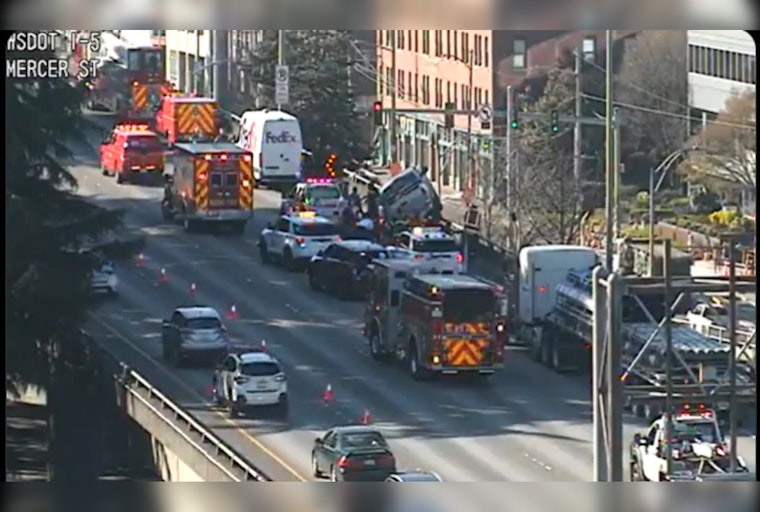 Seattle Driver Dies After Medical Emergency Leads to Dramatic I-5 Crash Near Mercer Street