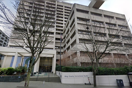 Seattle Homeowners and Neighbor Thwart Burglary with Frying Pan, Suspect Arrested and Charged