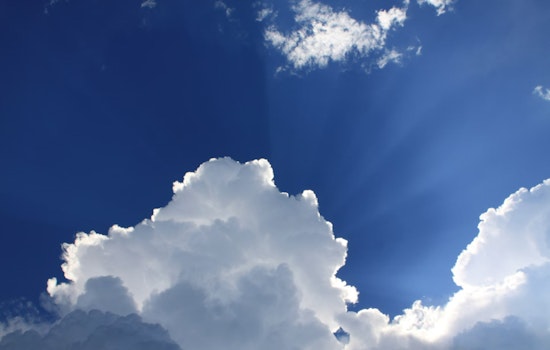 Seattle to See Sunny Reprieve Before a Damp Weekend, NWS Advises Residents to Brace for Rain