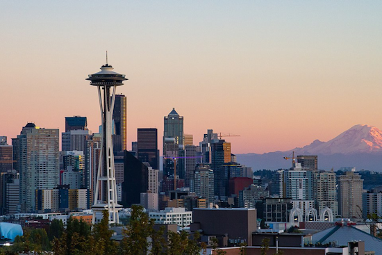 Seattle Welcomes Spring Warmth Before Week's End Rainy Shift, Says National Weather Service