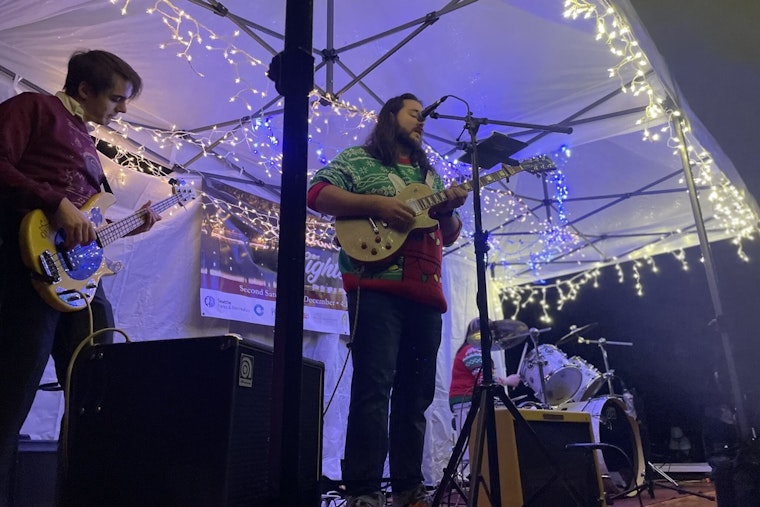 Seattle's Pathway of Lights Shines Through Stormy Weather, Embraces Festive Spirit and Charity