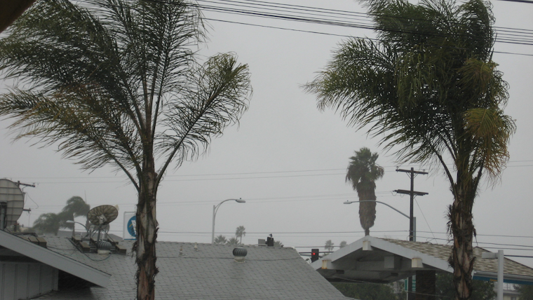 Southern California Braces for Strong Winds, High Wind Warning Issued for Orange County, Inland Empire