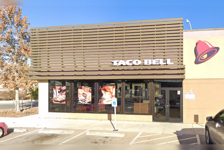 Spurs' Malaki Branham Teams Up with Taco Bell for Autograph Session and Free Tacos in San Antonio
