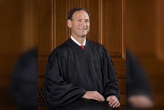 Supreme Court Justice Alito Extends Hold on Texas' Contested SB4 Immigration Law Amid Federal-State Standoff