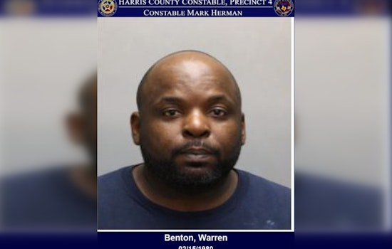 Suspected Car Thief Apprehended Following Police Chase in Harris County