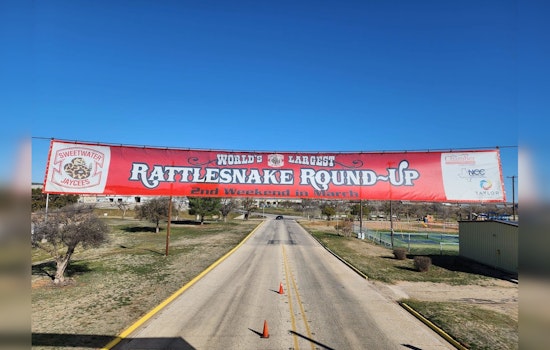 Sweetwater's 66th Rattlesnake Roundup Proceeds Amid Wildlife Advocacy Protests