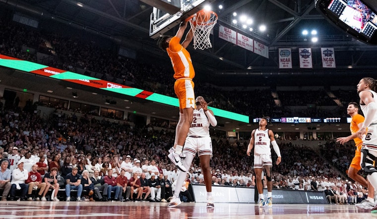 Tennessee on the Verge of SEC Glory, Alabama Defense Struggles Ahead of High-Stakes Showdowns