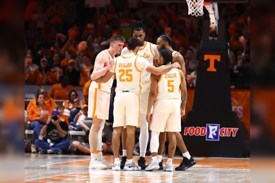 Tennessee Volunteers Clinch Top-Five Spot for Third Straight Time, Shine in Men's College Basketball AP Poll