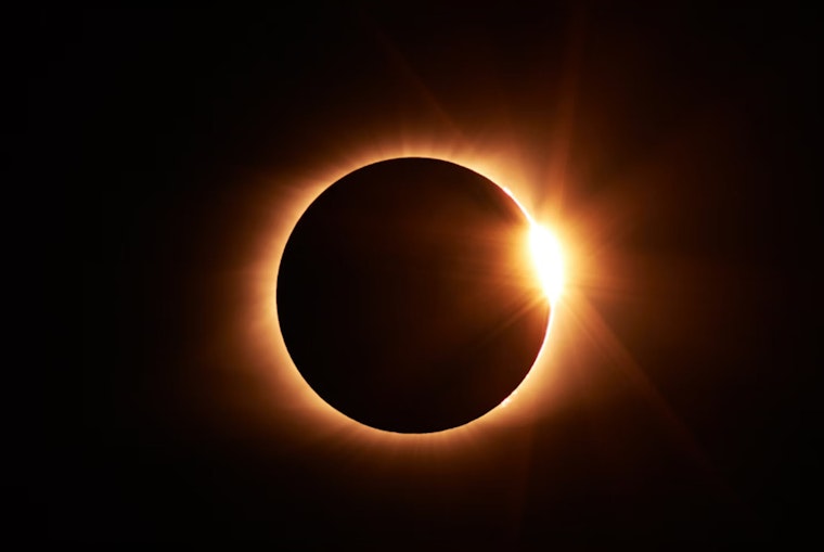 Texas Hill Country Schools to Close for "Great American Eclipse," Easing Traffic Fears