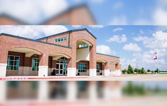 Tot Weilds Glock in Backpack: Shocking Security Slip-Up at Alvin, Texas Elementary School