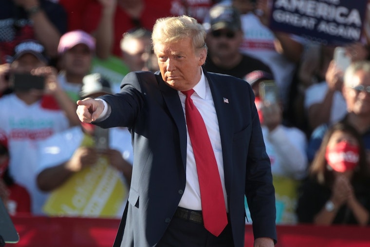 Trump Triumphs as Supreme Court Paves His Path to 2024 Illinois Primary Ballot