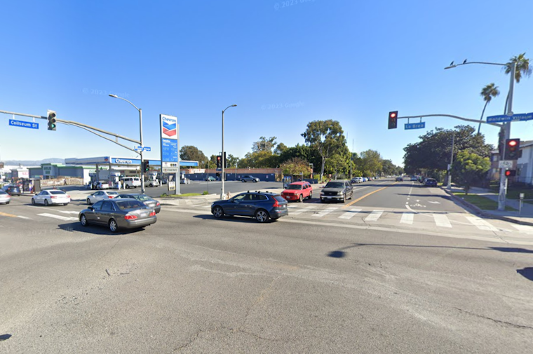 Two Dead in High-Speed Multi-Vehicle Crash in Baldwin Hills-Crenshaw Area of Los Angeles
