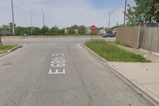 Two Men Fatally Shot in Daytime Drive-By Attack Near Dan Ryan Expressway in Chicago