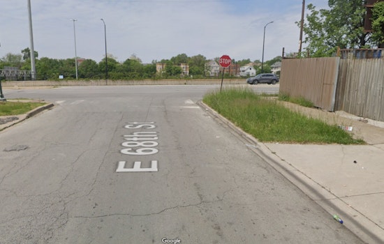 Two Men Fatally Shot in Daytime Drive-By Attack Near Dan Ryan Expressway in Chicago