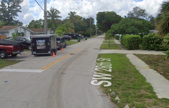 Two Teens Hospitalized Following Stabbing in Fort Lauderdale Neighborhood, Suspect at Large