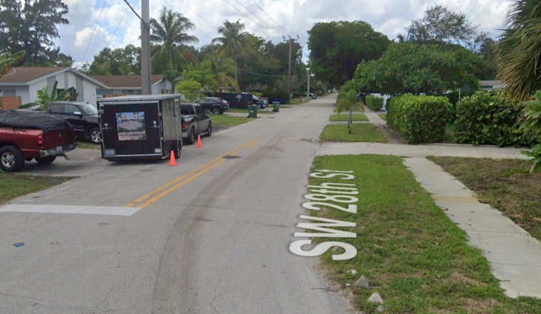 Two Teens Hospitalized Following Stabbing in Fort Lauderdale Neighborhood, Suspect at Large